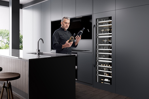 新品上市 | 会“隐身术”的全嵌式轻奢酒柜